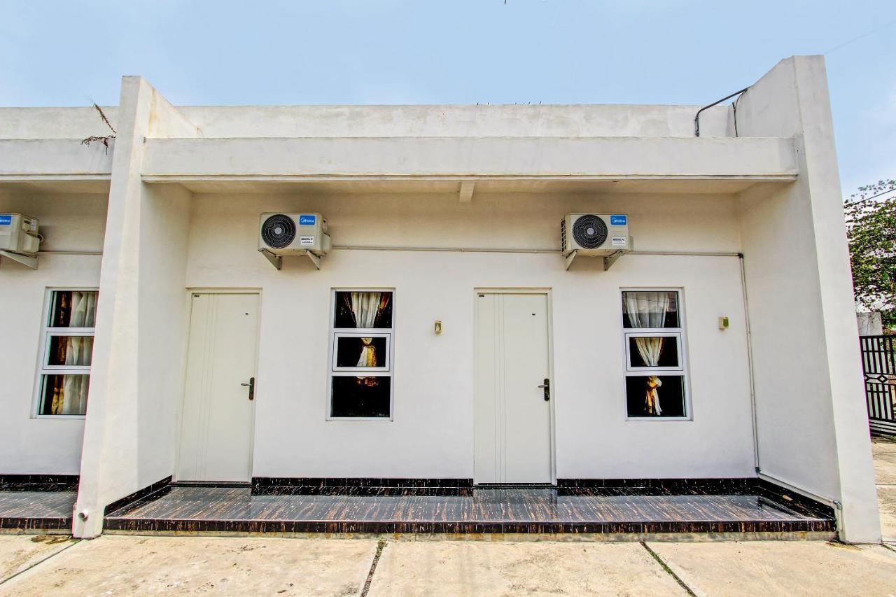 SPOT ON 91709 Aster Hotel Syariah Karanganyar  Exterior foto