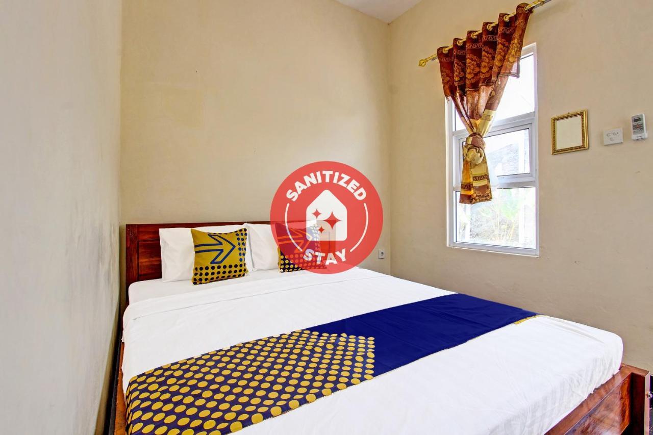 SPOT ON 91709 Aster Hotel Syariah Karanganyar  Exterior foto